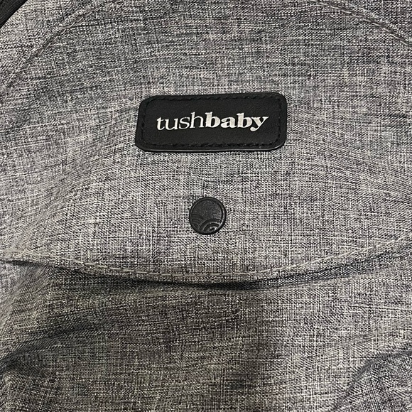 Tushbaby Hip Carrier - Grey - Picture 2 of 8